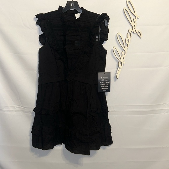 POMANDER PLACE

Black Cecilia Ruffle Dress - Picture 6 of 11